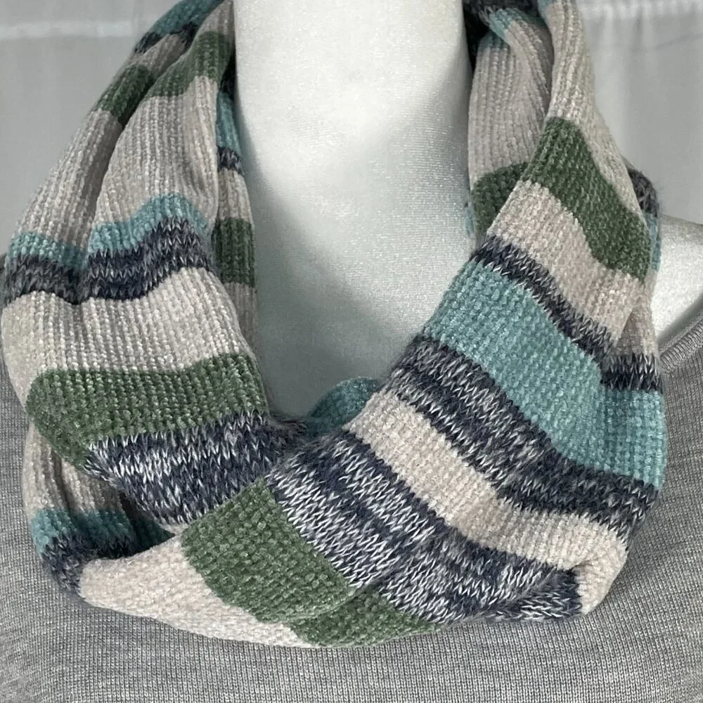 89th & Madison Gray Tunic Sweater + Scarf Set 1X Plus Cozy Knit
